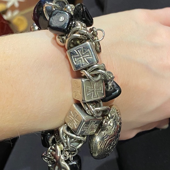 Charm Bracelet 🖤 - Picture 3 of 12